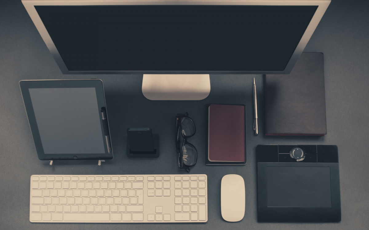 Best Laptop & Smartphone Combo Deals in 2025