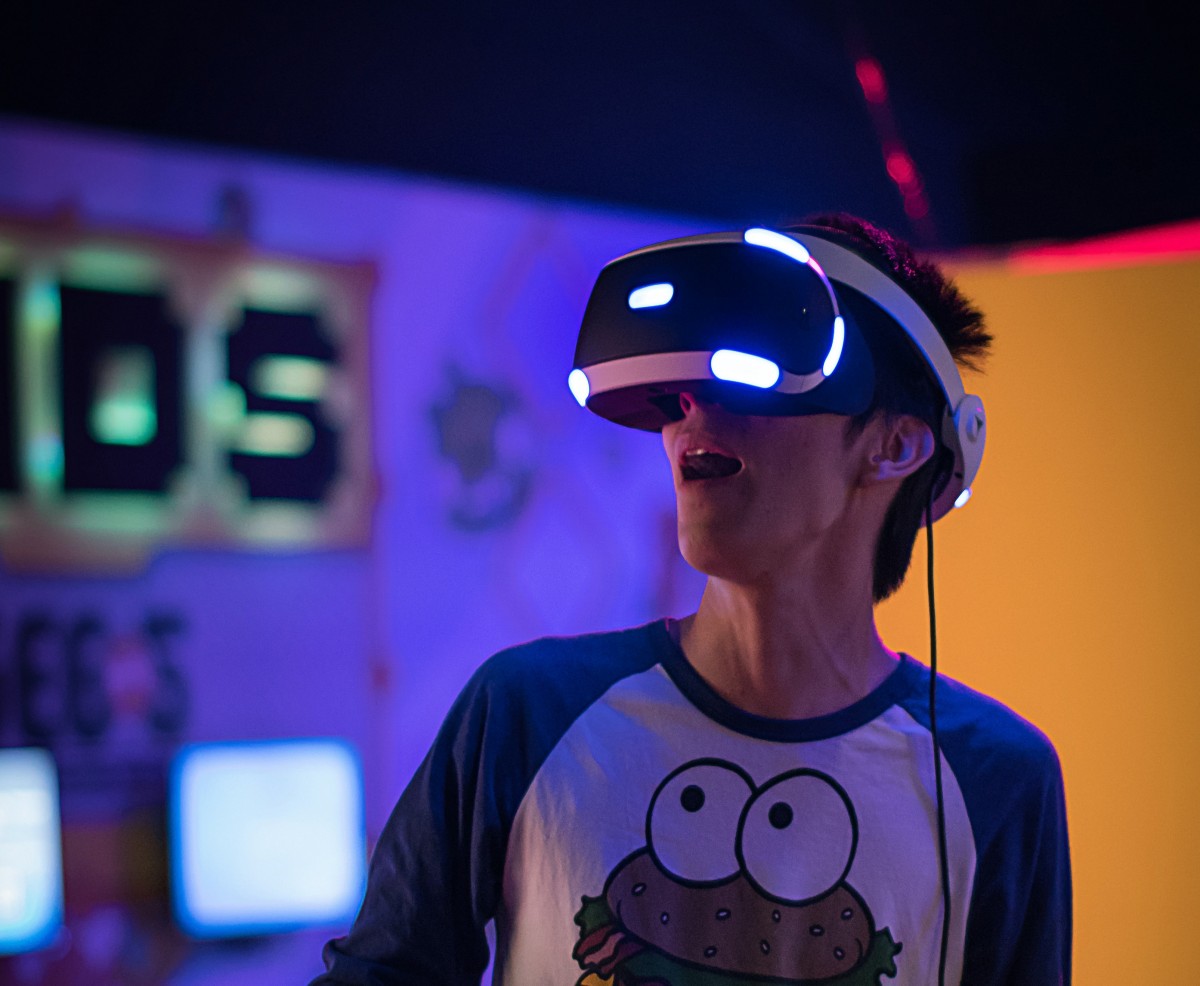 Top VR Headsets for the Ultimate Gaming Experience